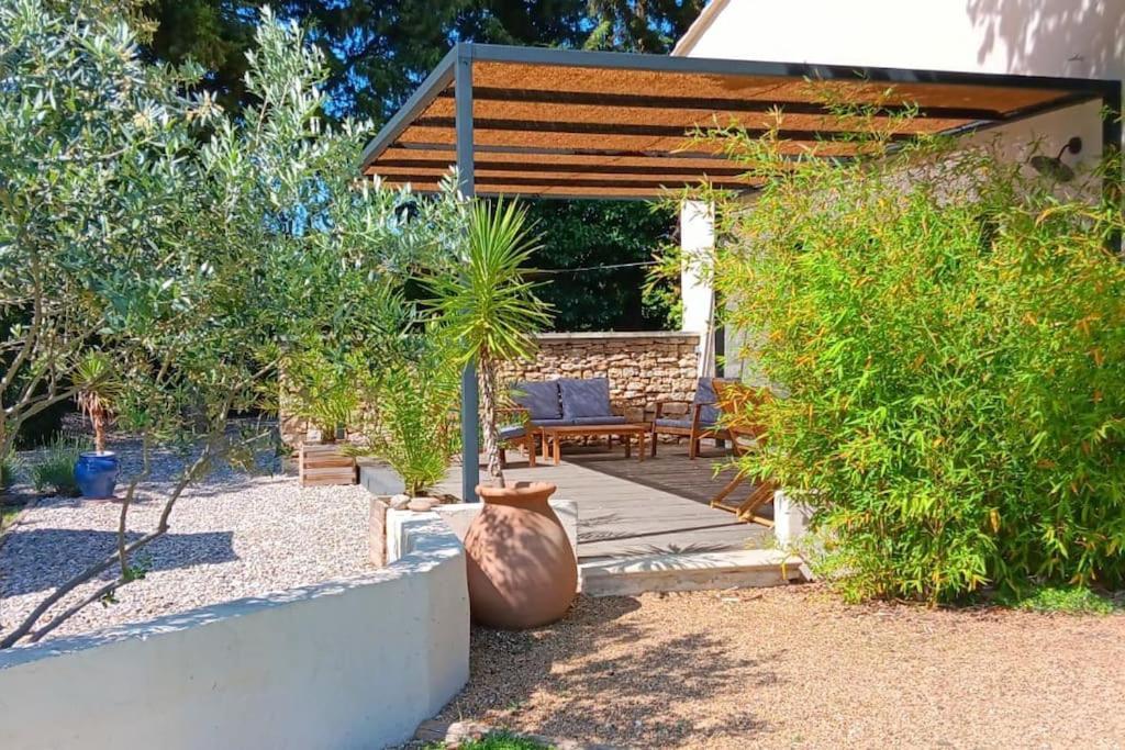 Lagnes Gite Cosy Au Coeur Du Luberon מראה חיצוני תמונה